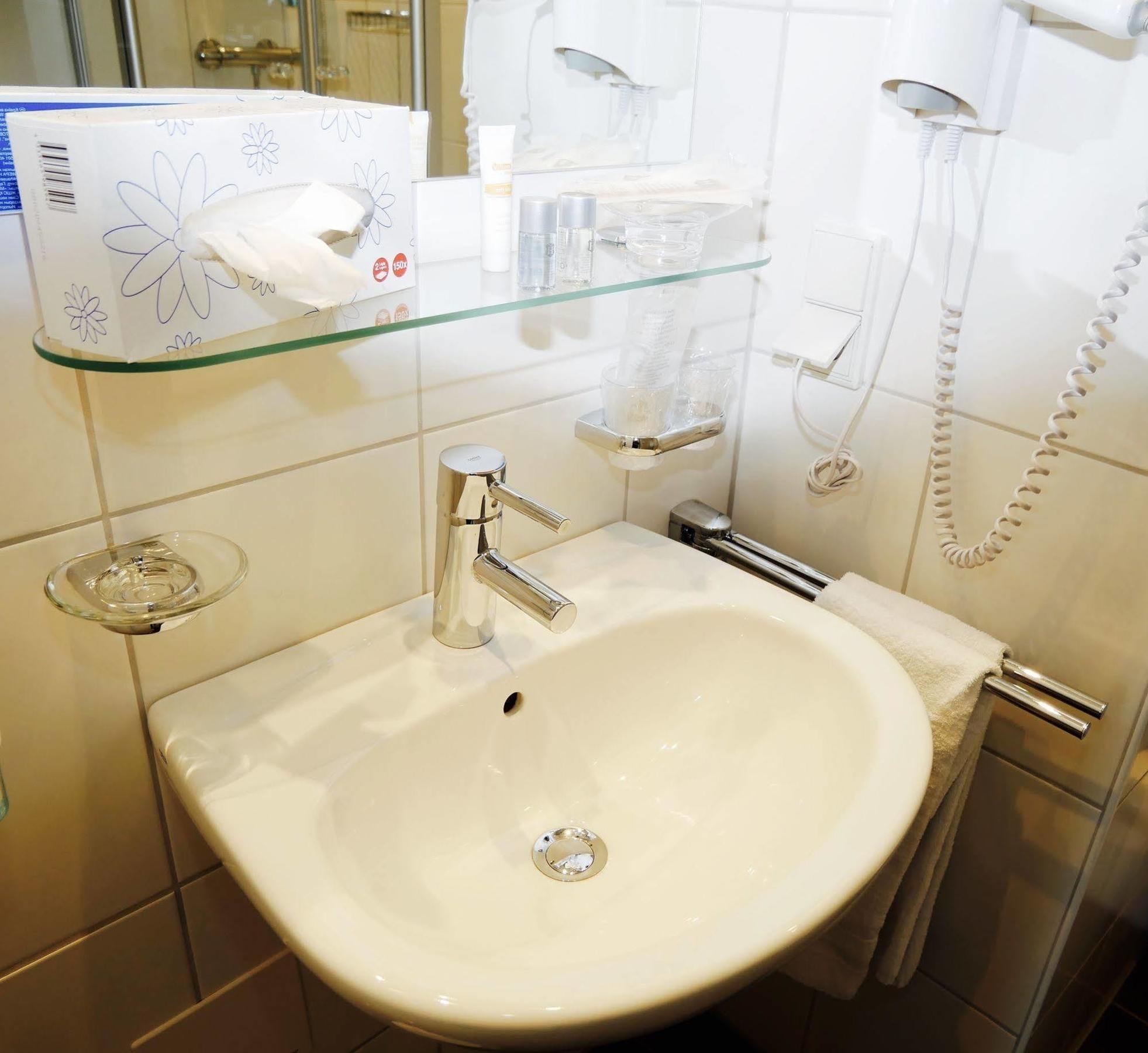 Astenturm Hotel (Adults Only) Winterberg Extérieur photo